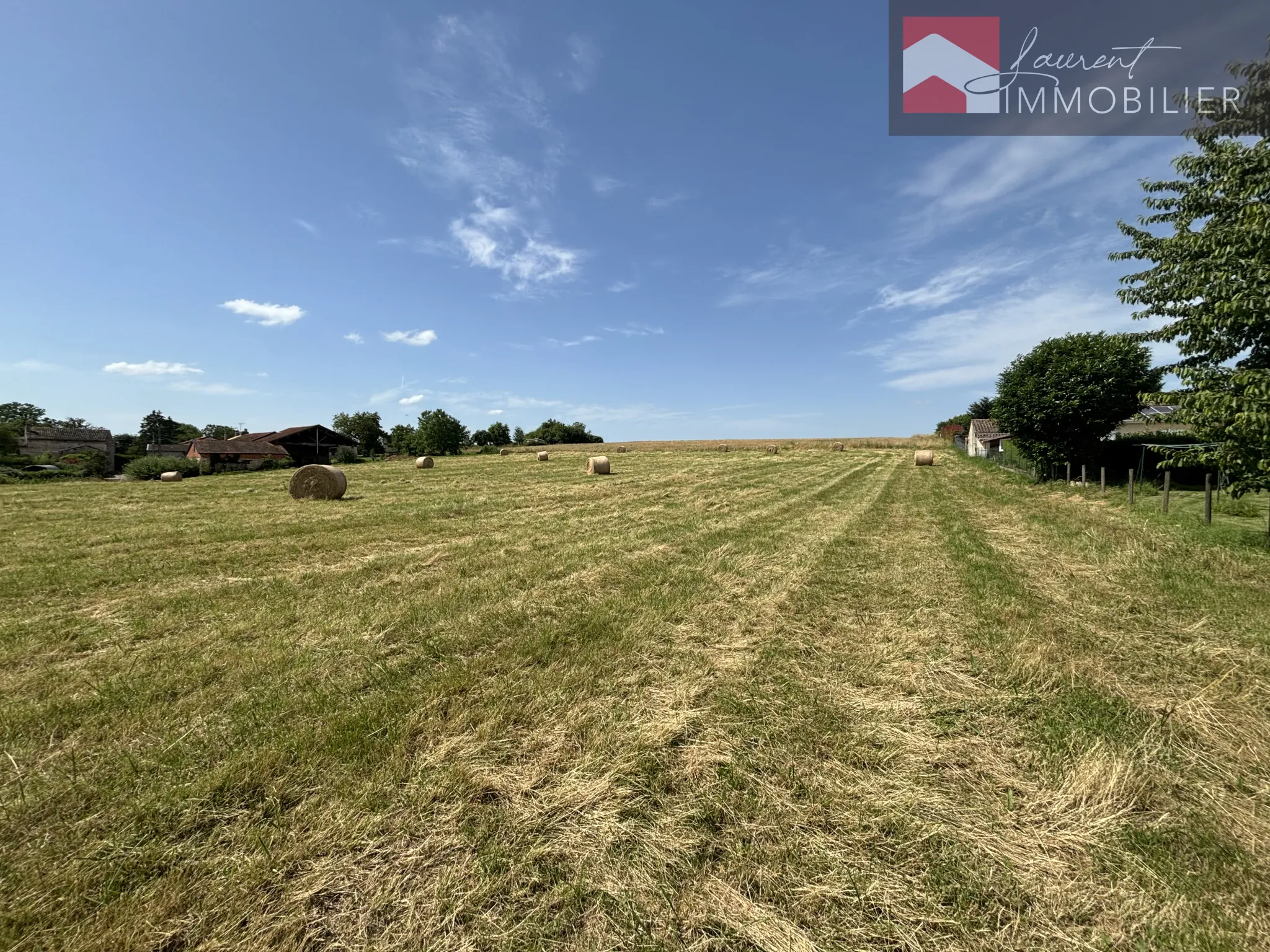 Terrain à bâtir à Montbellet, 2 600 m² proche commodités 