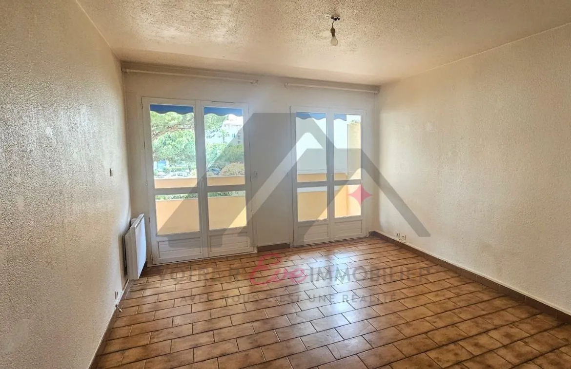 Appartement T2 à Port Fréjus - Opportunité à saisir 