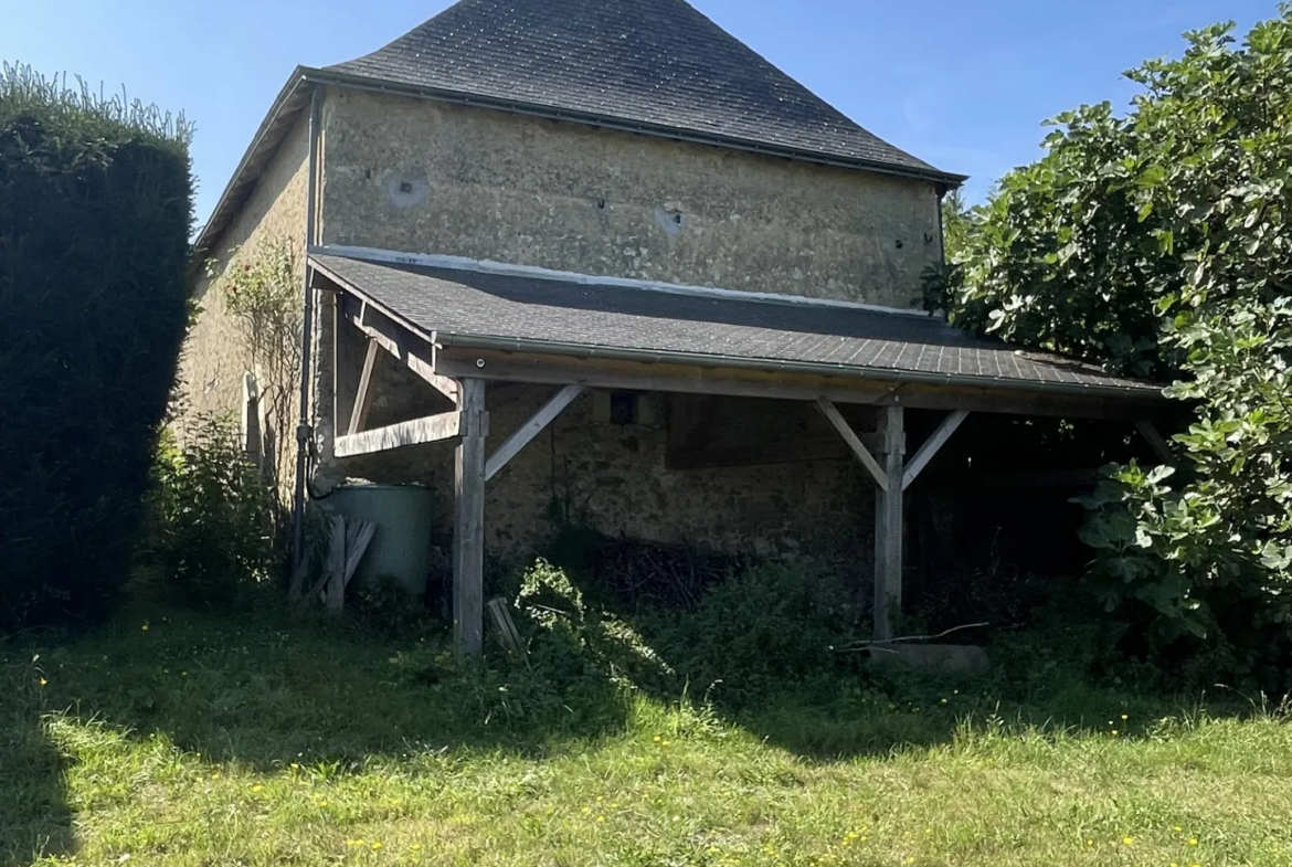 À vendre : Ensemble immobilier à NOYANT-VILLAGES 