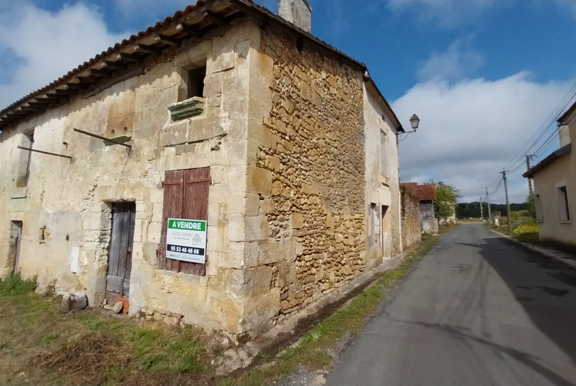 Maison en pierre à rénover dans le Périgord Vert 