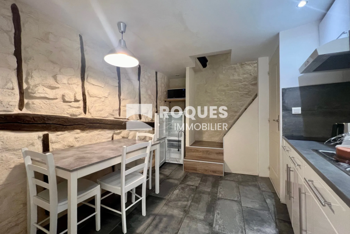 Maison de Ville T2 à vendre à Millau avec terrasse et cave 