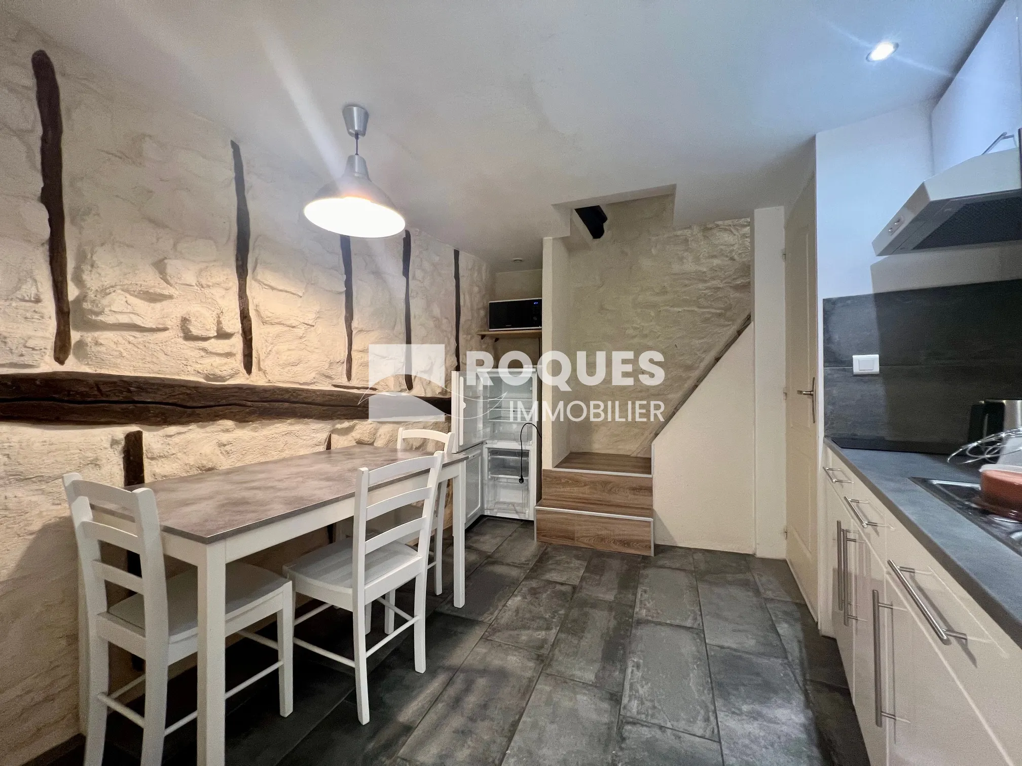 À vendre : Maison de Ville T2 avec Terrasse à Millau 