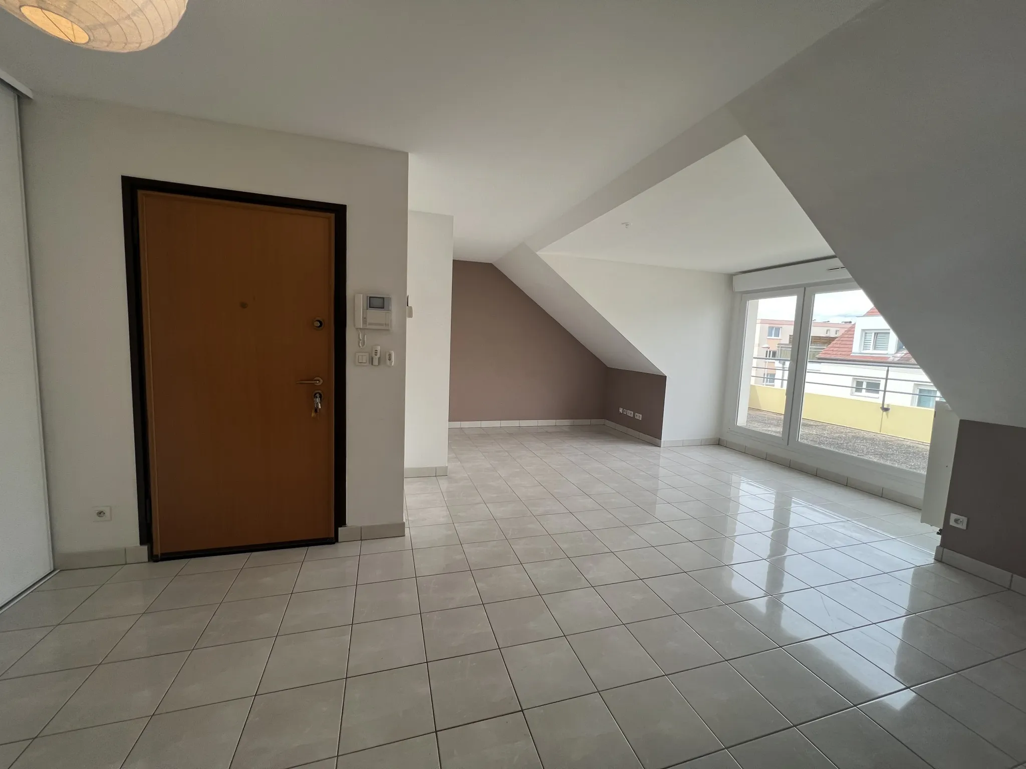 À vendre : Appartement 4 pièces en attique à Colmar avec terrasse 