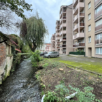 Spacieux appartement avec terrasse et balcon à Evreux