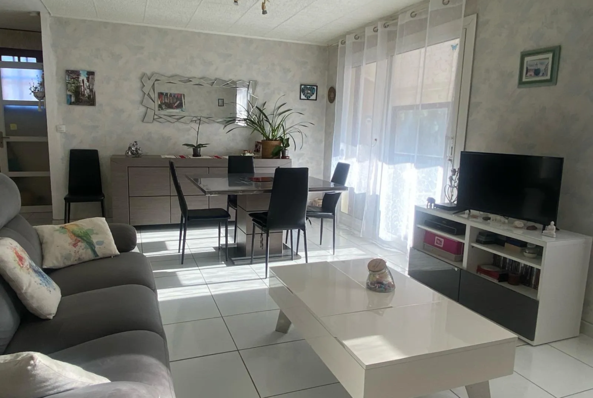 Vente villa 125 m² à Mornas avec jardin et garage 