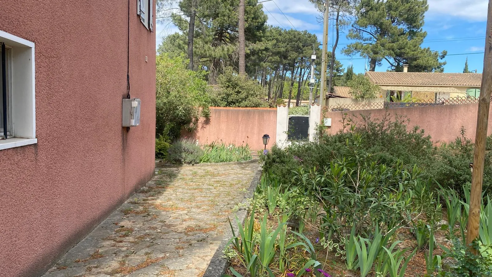 Vente villa 125 m² à Mornas avec jardin et garage 