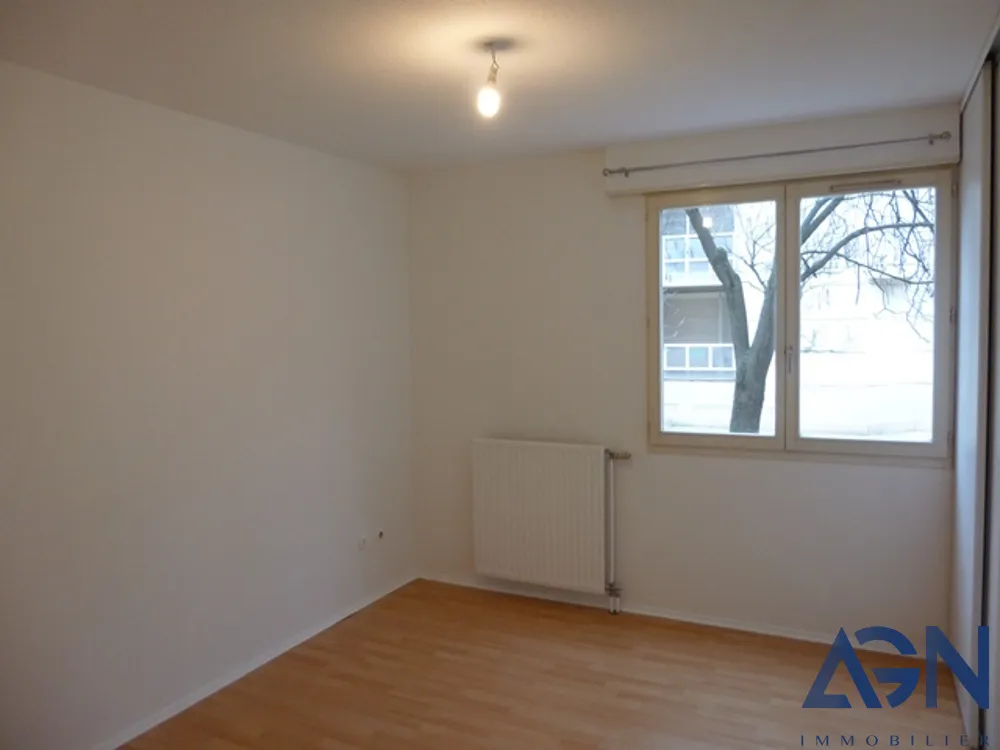 À vendre : Appartement 2 pièces 46m2 avec terrasse et parking à Montpellier 