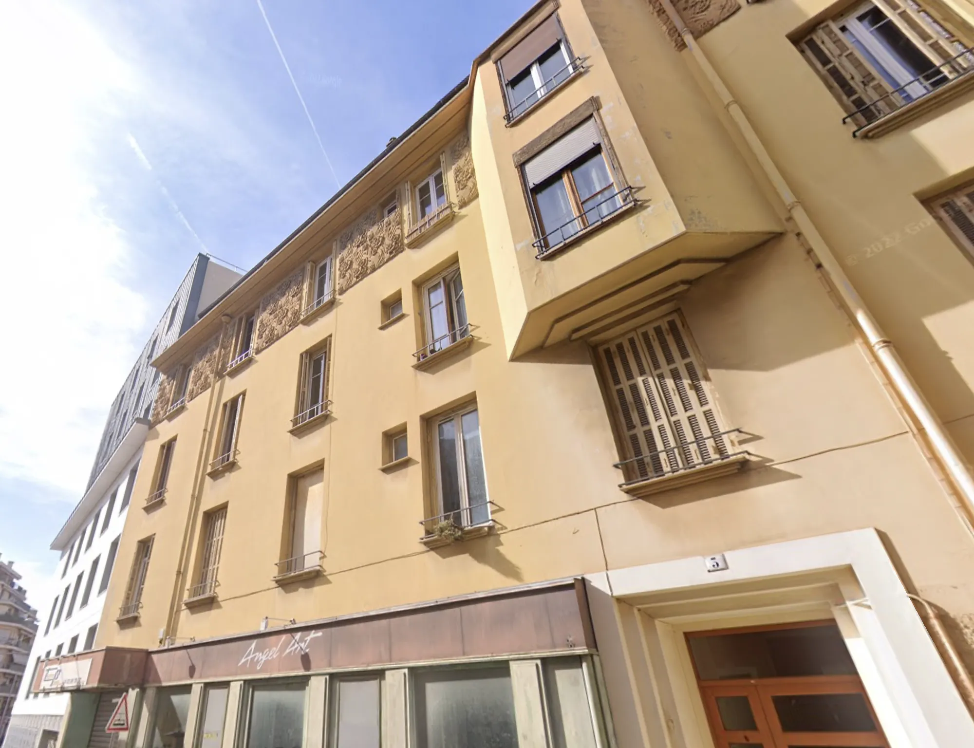 À vendre : Appartement 2 pièces à rénover à Nice - St Jean d'Angély 