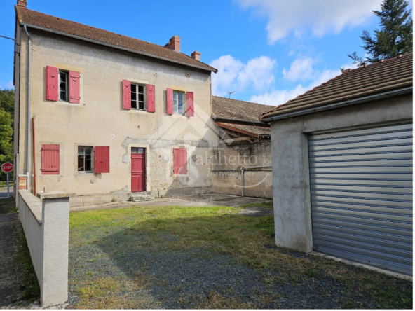 Maison de village à rénover à Beaulon