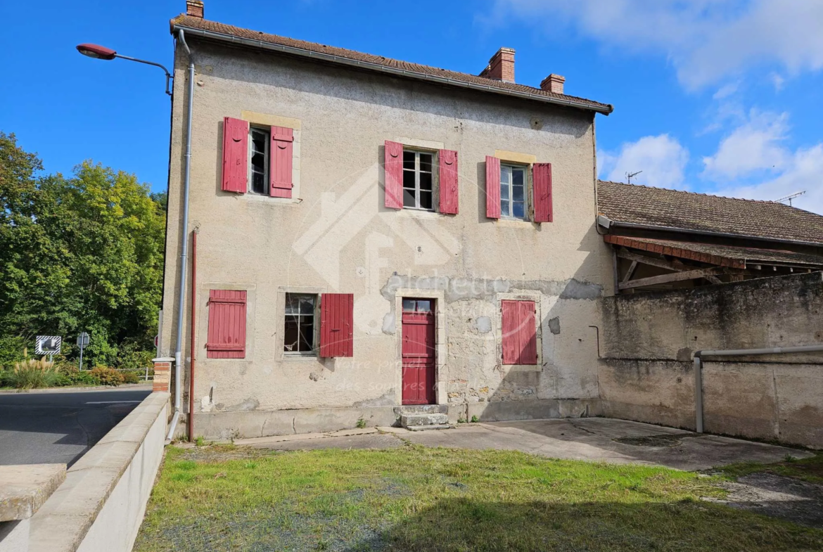 Maison de village à rénover à Beaulon 