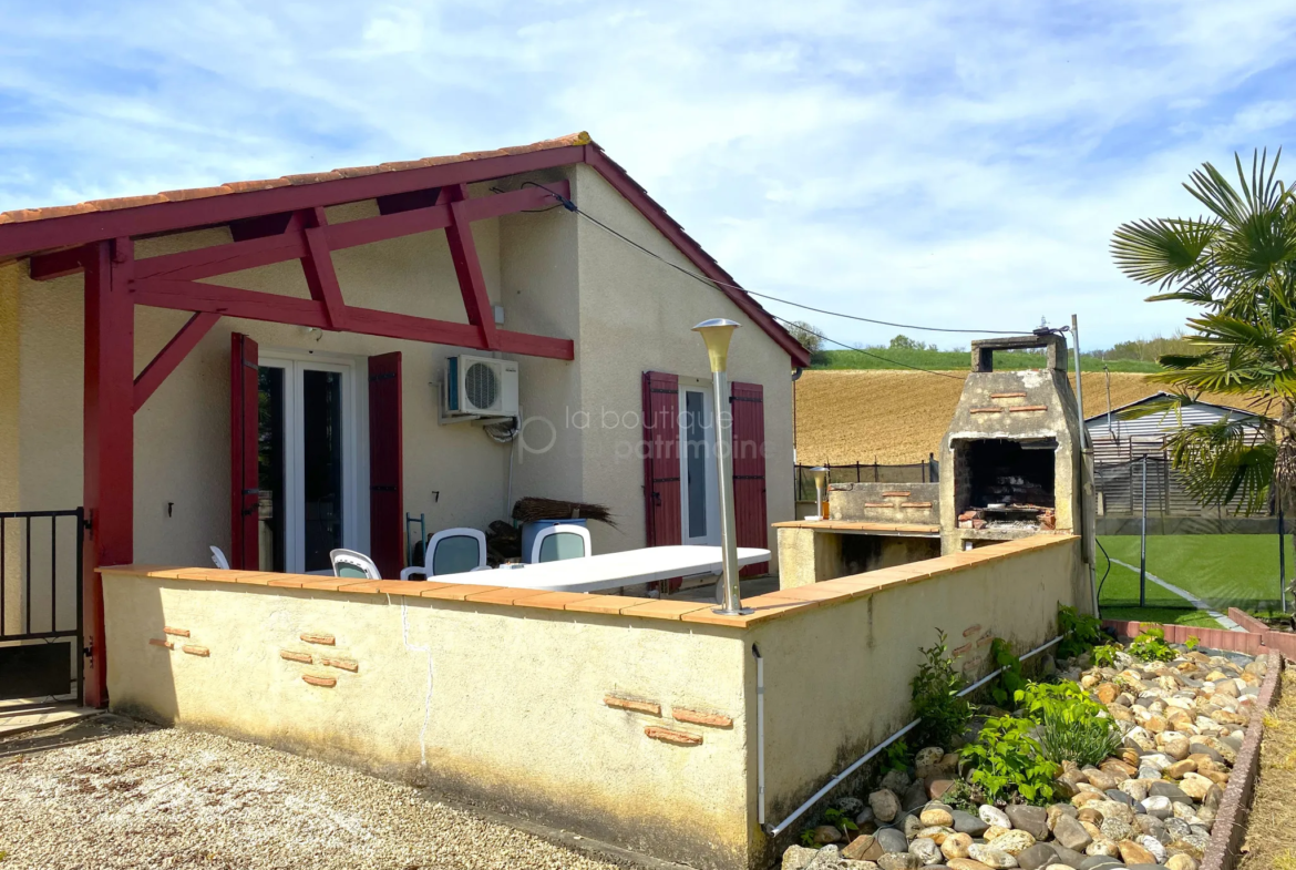 Maison de plain-pied, 160 m² avec piscine à Sainte Bazeille 