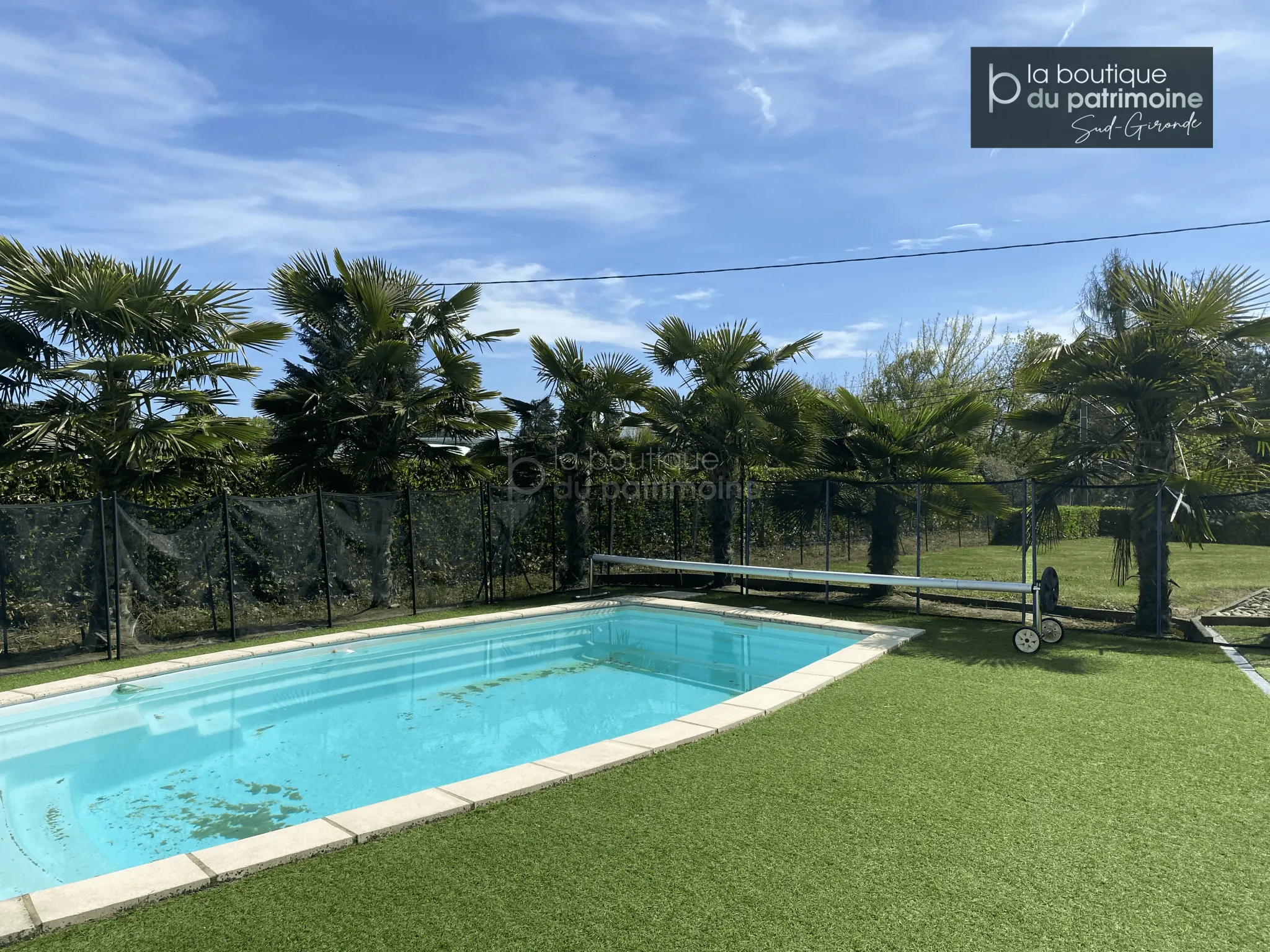 Maison de plain-pied 160 m² avec piscine à Sainte-Bazeille 