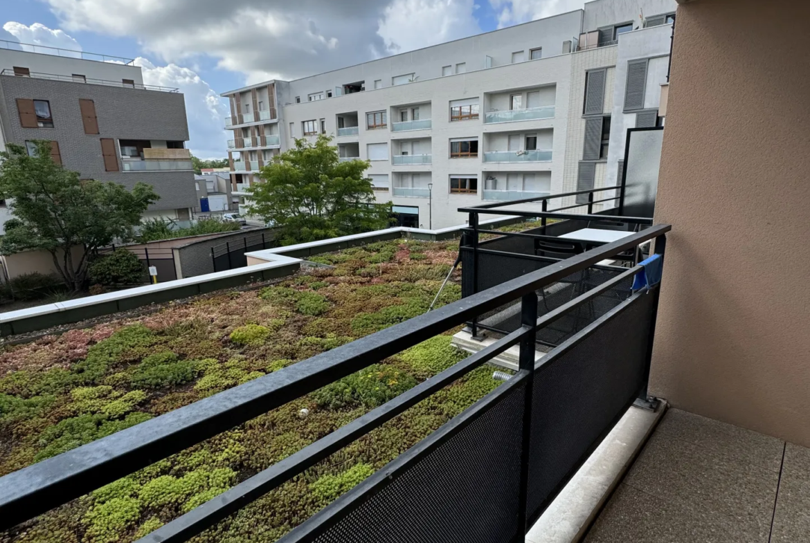 Vente appartement 2 pièces avec balcon et terrasse à Cergy 