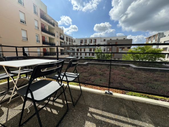 Vente appartement 2 pièces avec balcon et terrasse à Cergy