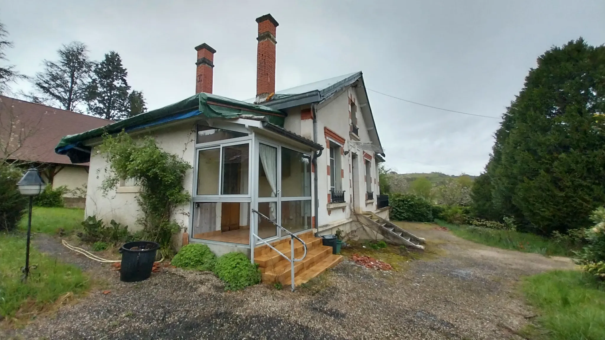 Maison à l'entrée de Ribérac avec 4 chambres 