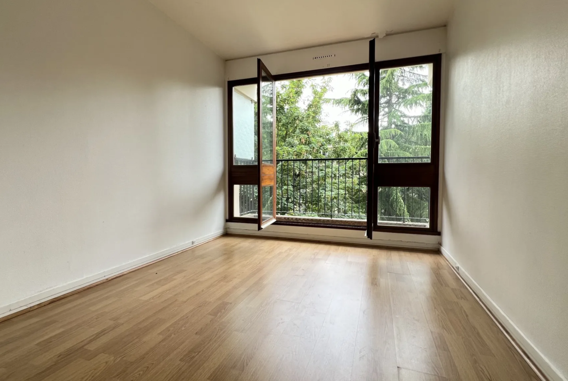 À vendre : Appartement de 64 m² avec loggia à Le Chesnay 