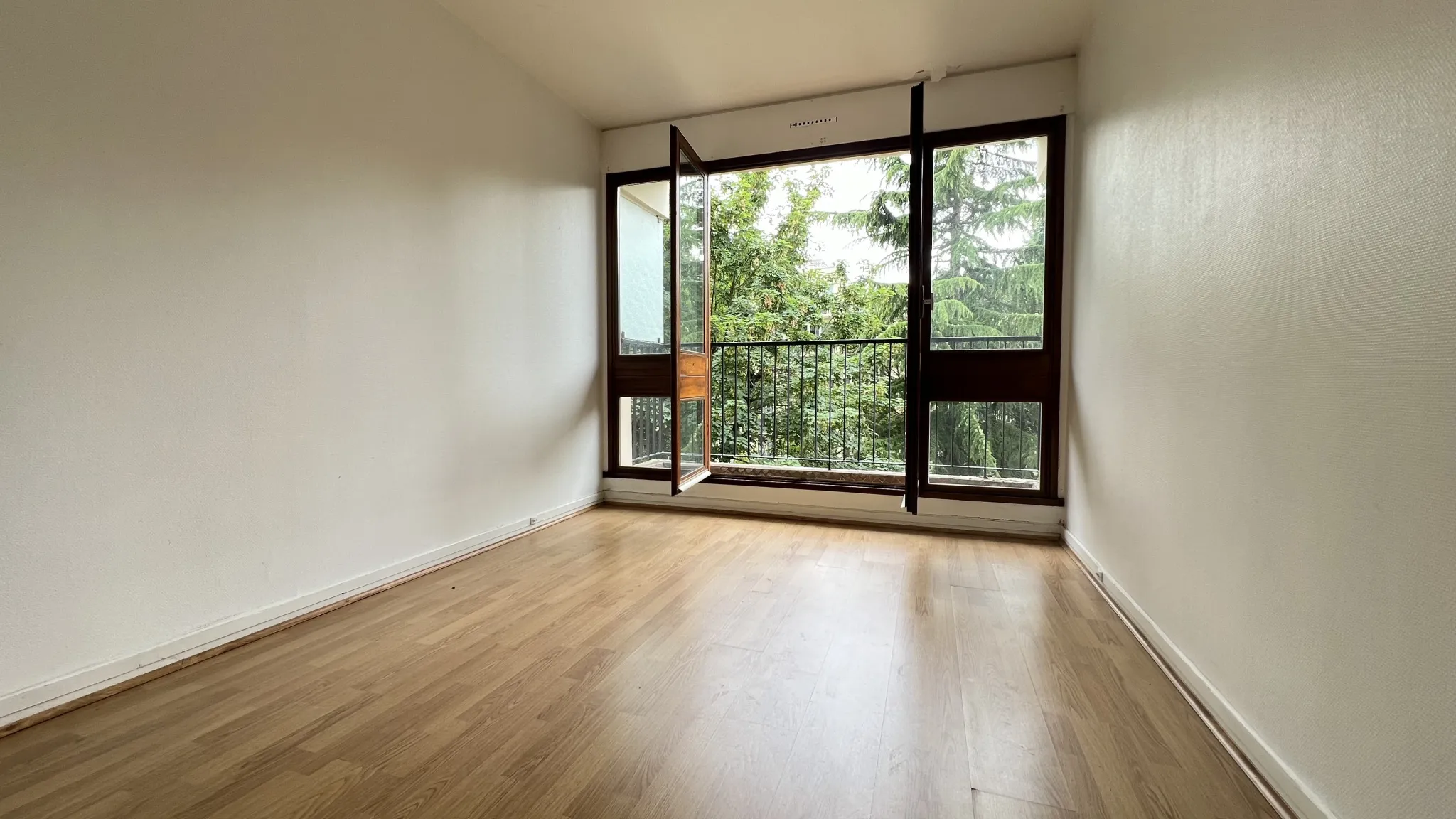 À vendre : Appartement de 64 m² avec loggia à Le Chesnay 