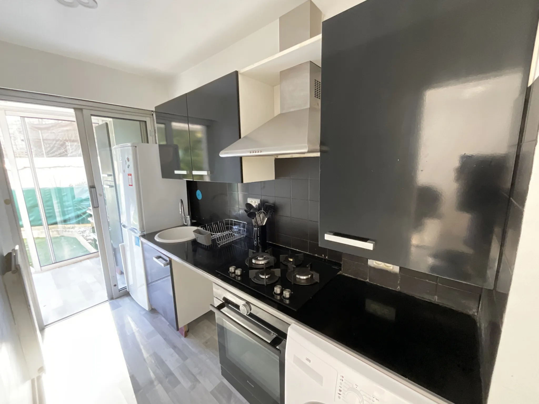 À vendre : Appartement 2 pièces centre-ville Cagnes sur Mer 