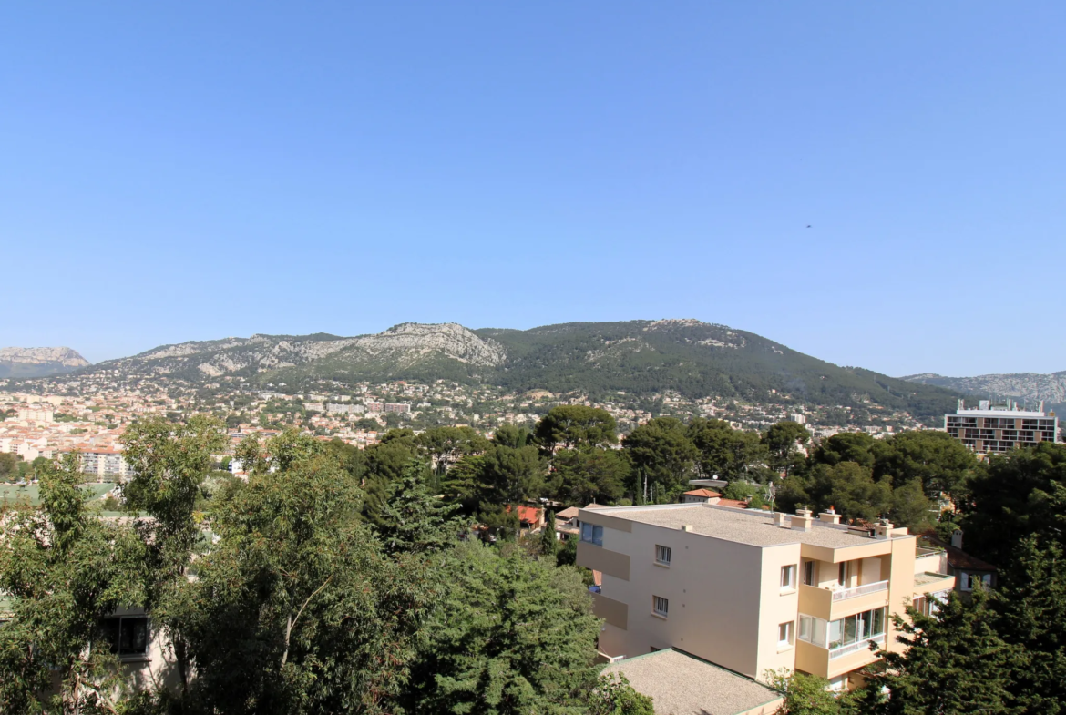 Appartement T3 Serinette Toulon avec Vue Mer 