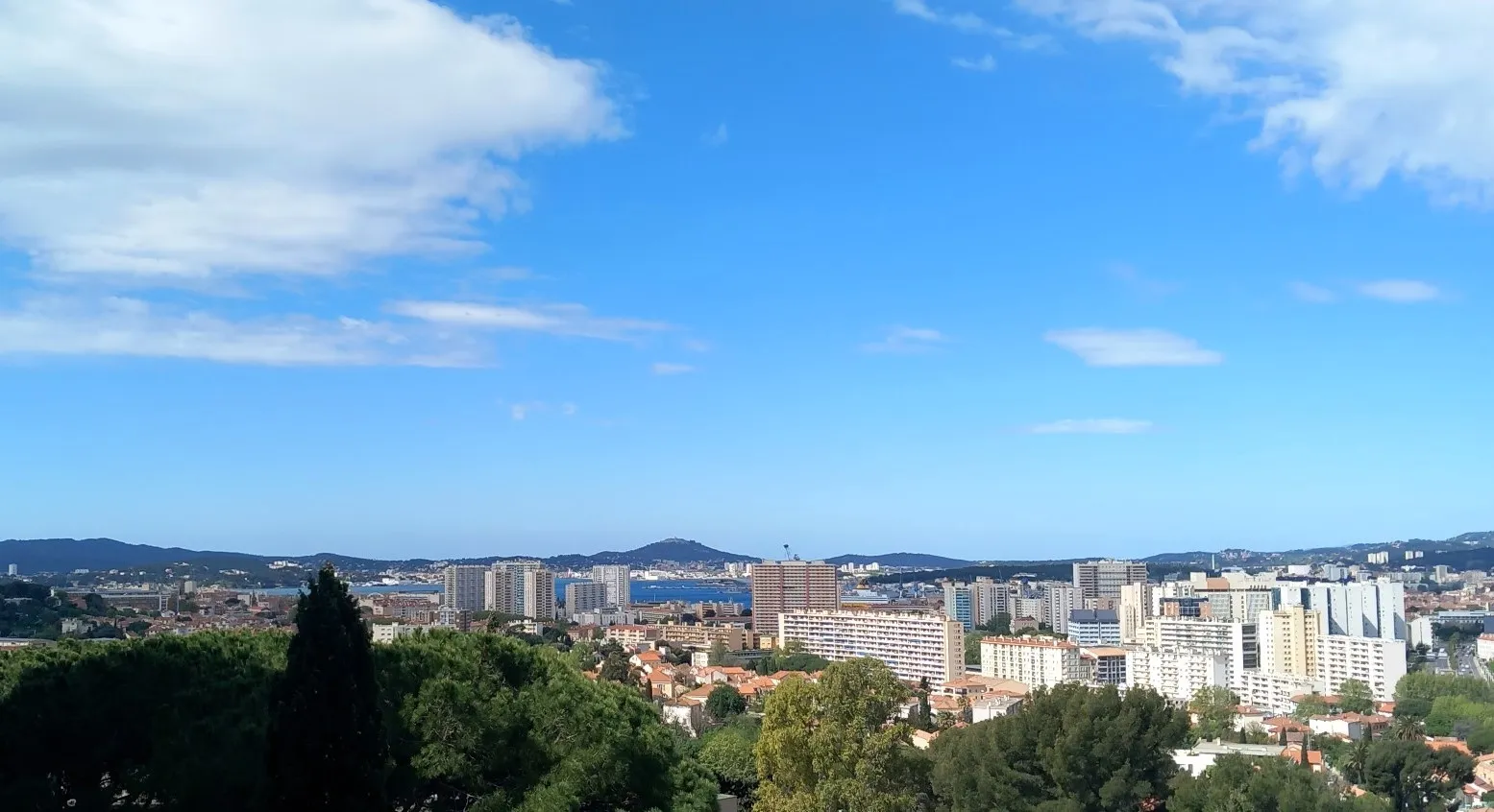 Appartement T3 Serinette Toulon avec Vue Mer 