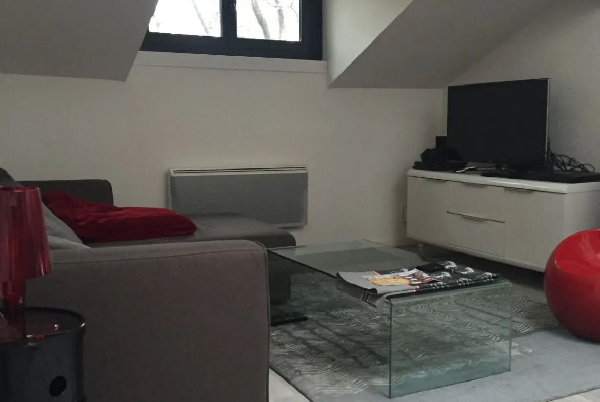 À vendre, appartement garçonnière sous rampants à Perpignan 