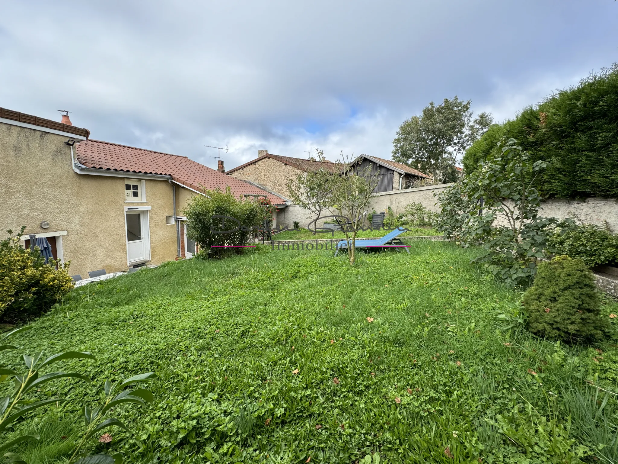 Maison de village de 120m2 à Tarare avec terrain 