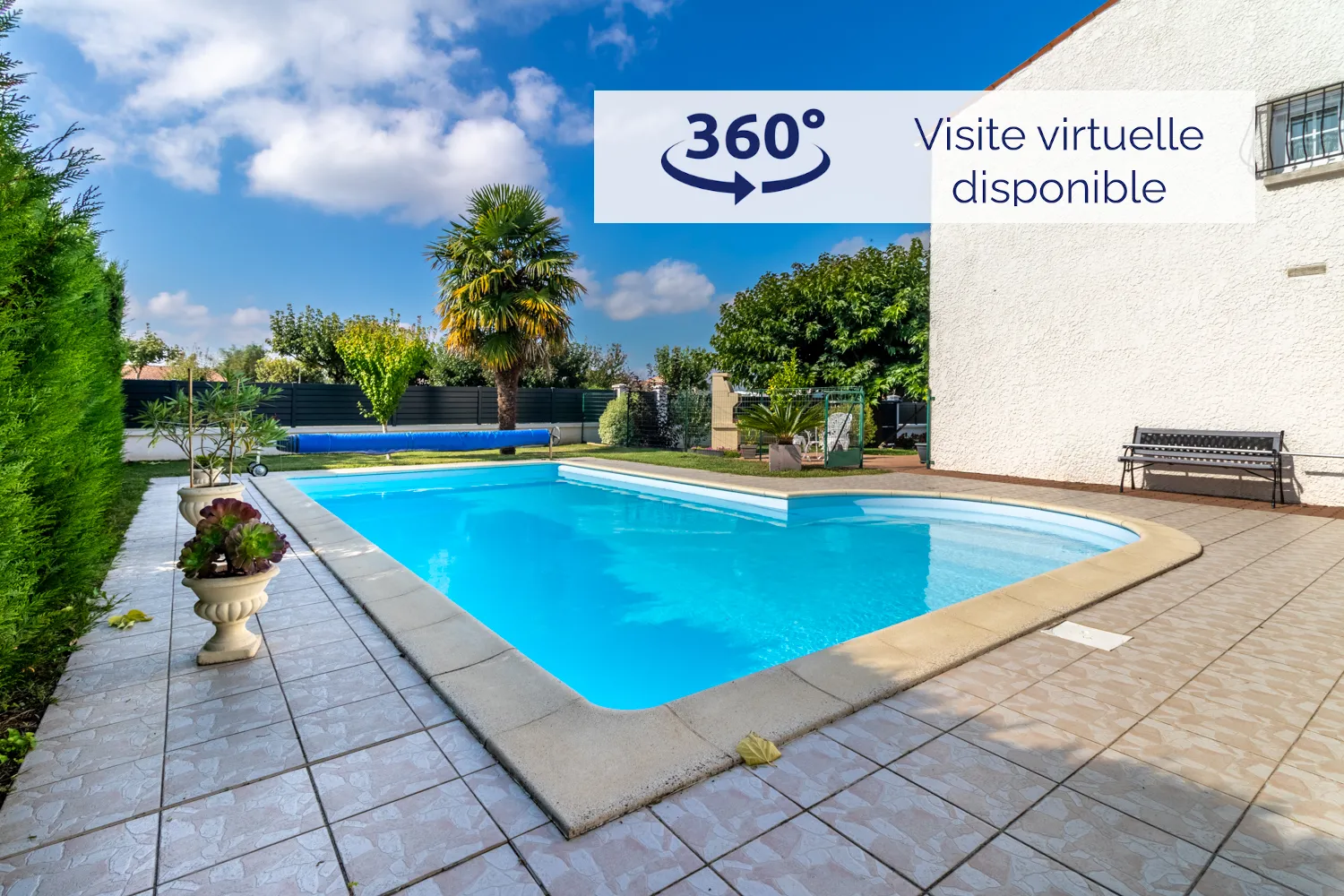 Belle maison rénovée avec piscine à Saint-Savinien 