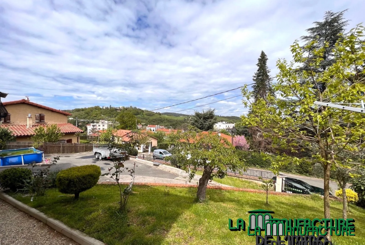 Maison F4 spacieuse avec jardin à Saint-Étienne - Terrenoire/Perrotière 