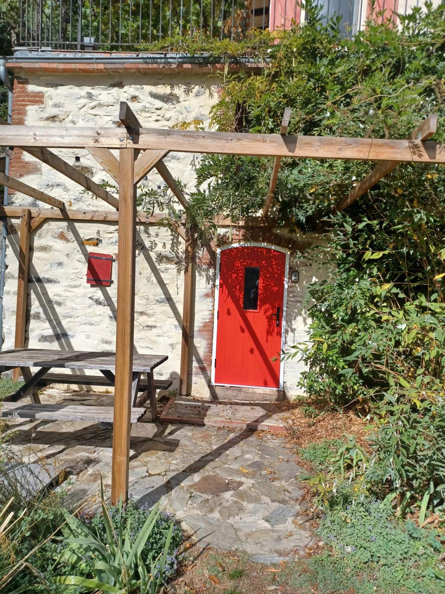 Propriété avec vue exceptionnelle sur les Pyrénées à Saint Marsal 