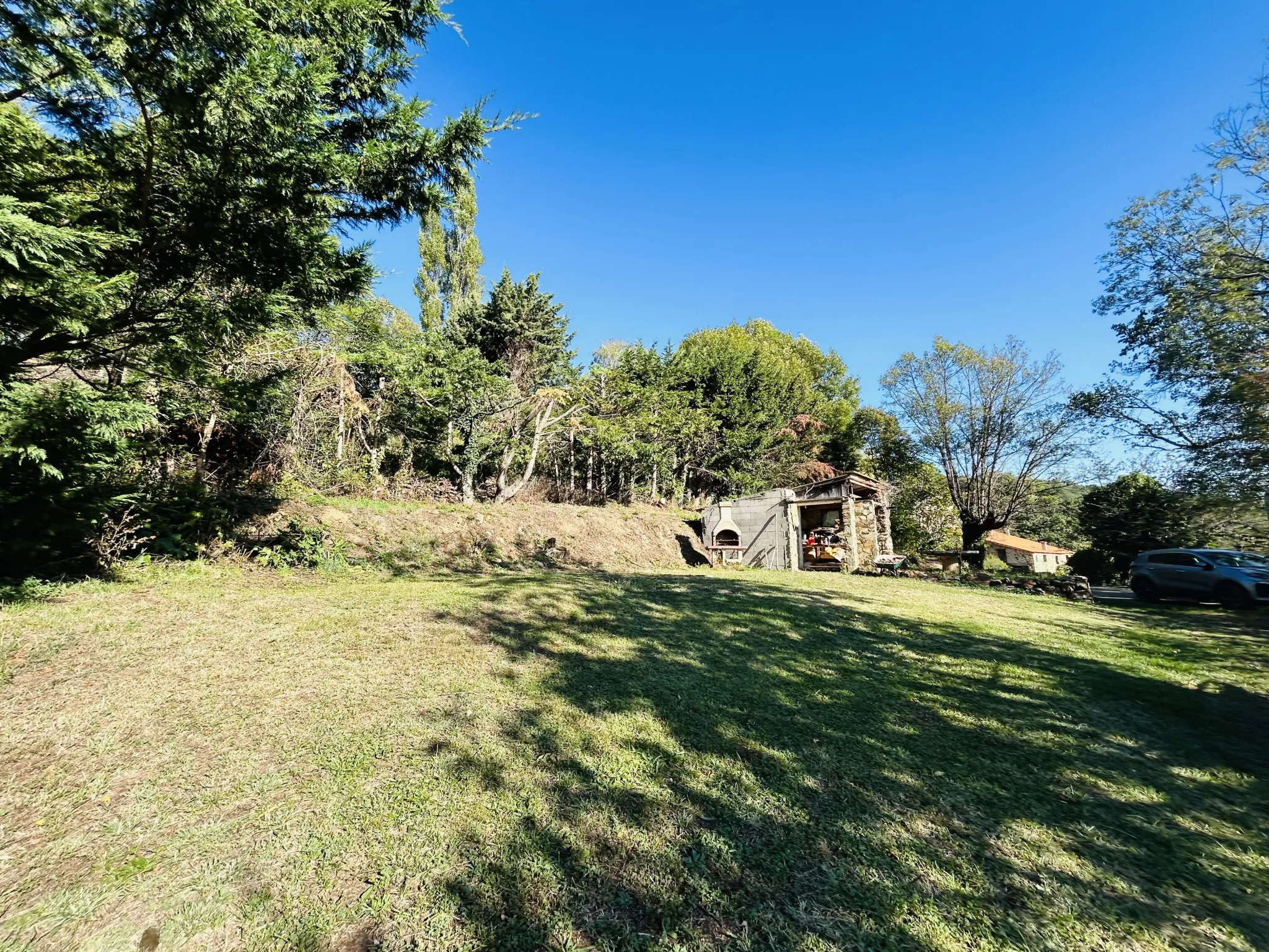 Propriété avec vue exceptionnelle sur les Pyrénées à Saint Marsal 