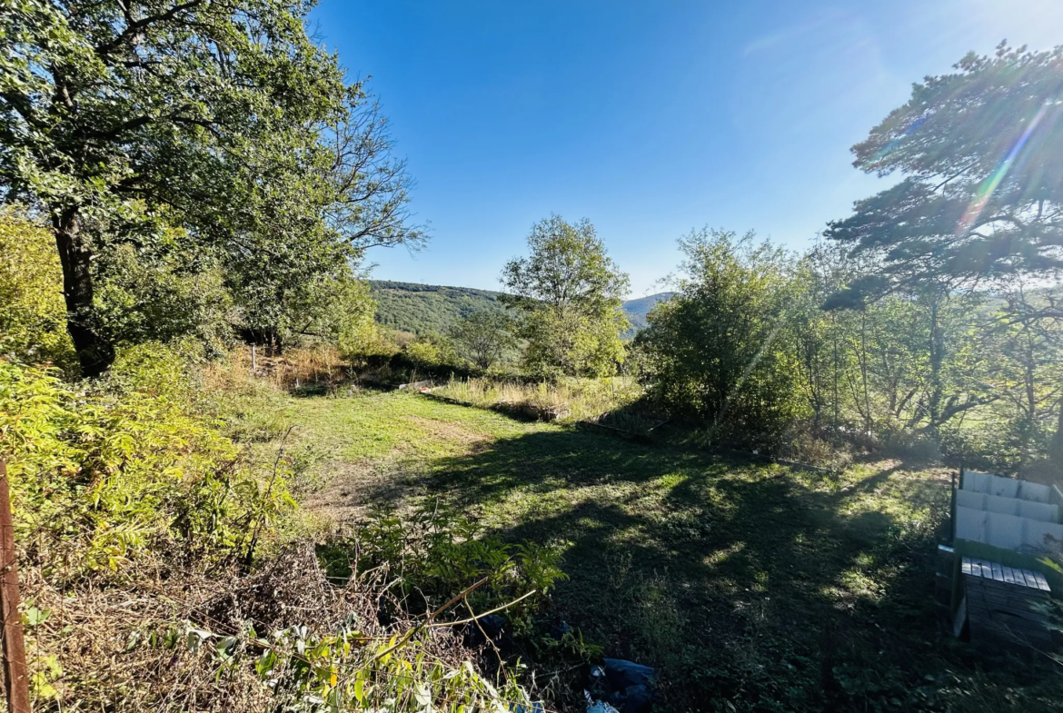 Propriété avec vue exceptionnelle sur les Pyrénées à Saint Marsal 