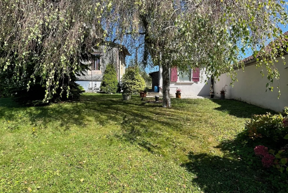 Maison à Montreux-Vieux de 186m2 avec 3 chambres et jardin 