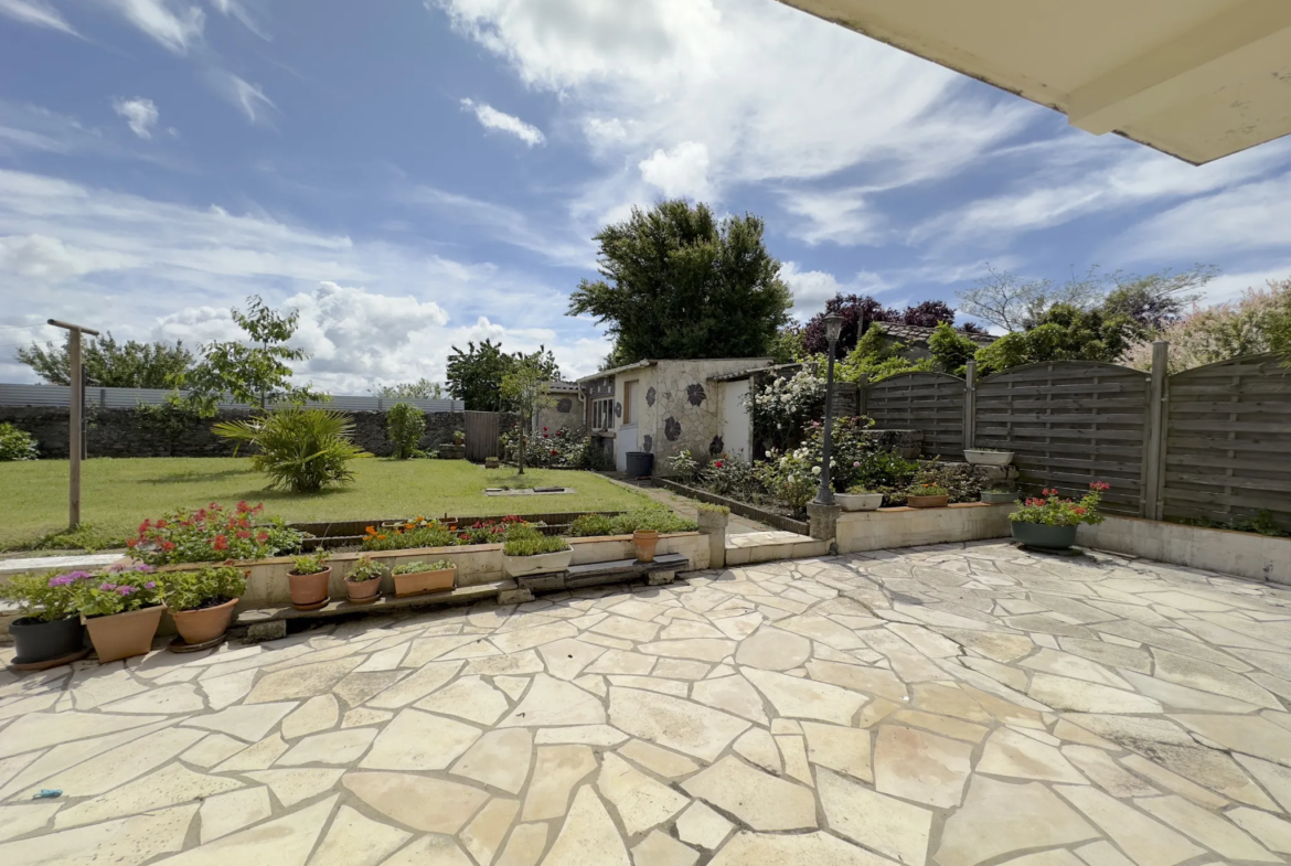 Maison 3 chambres avec jardin à vendre au Pallet 