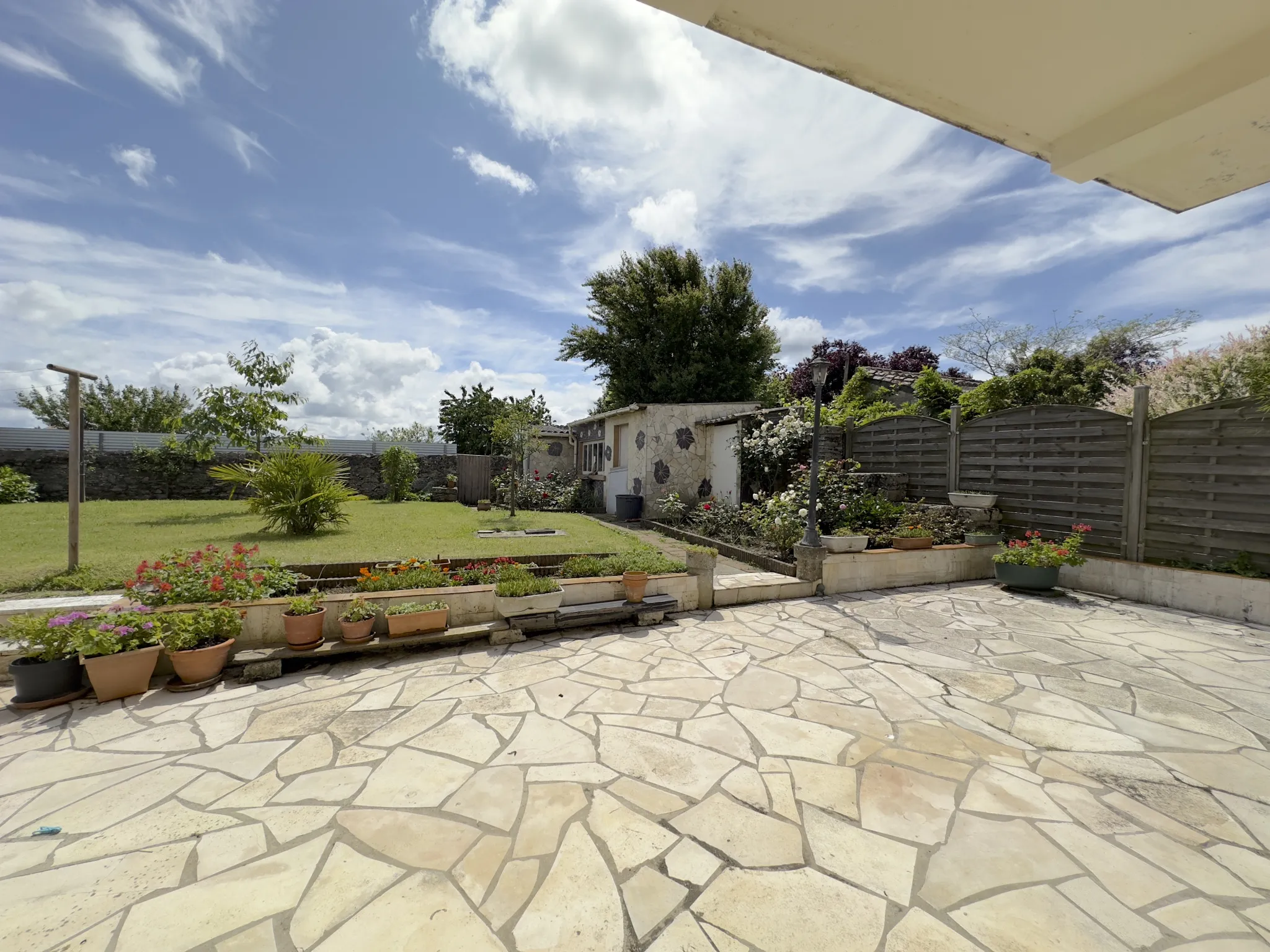 Maison 3 chambres avec jardin à vendre au Pallet 