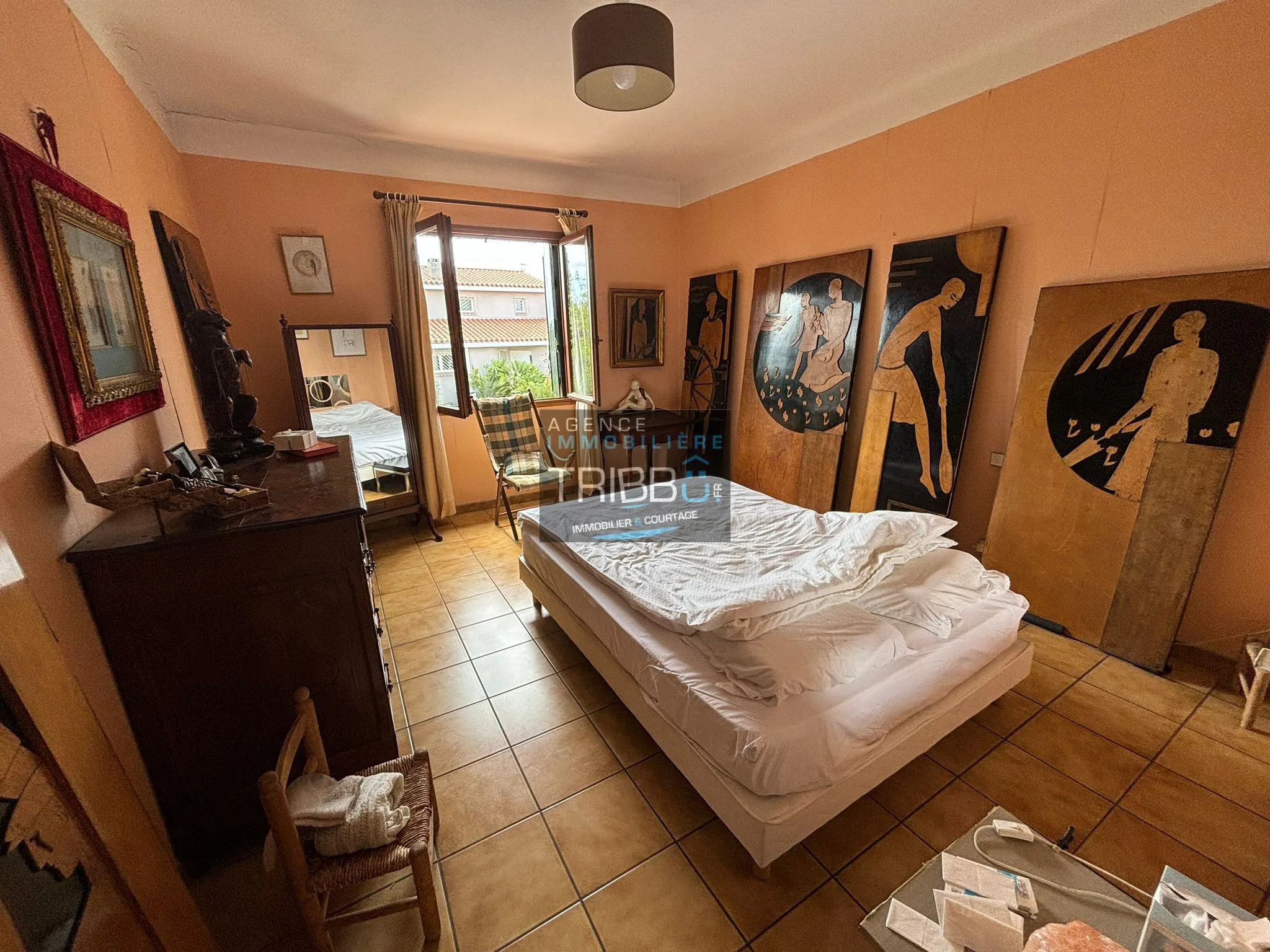 Villa avec 5 Chambres et Rendement Locatif à Perpignan 