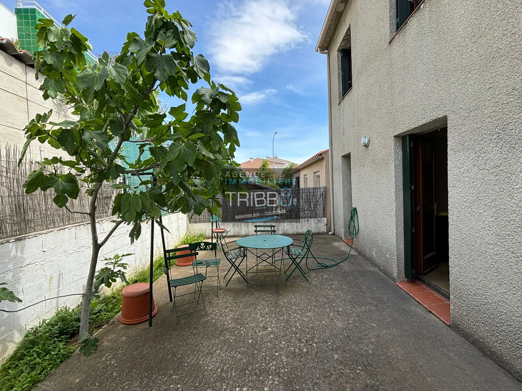 Maison à Perpignan avec 5 chambres, jardin et garage 