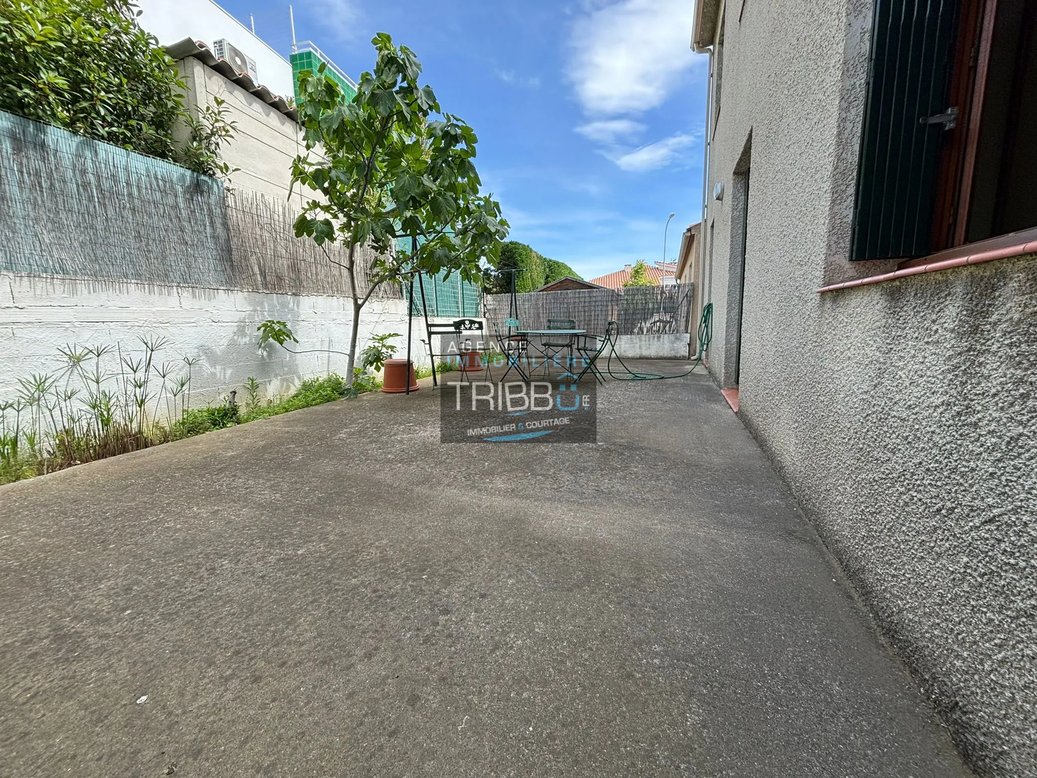 Maison à Perpignan avec 5 chambres, jardin et garage 