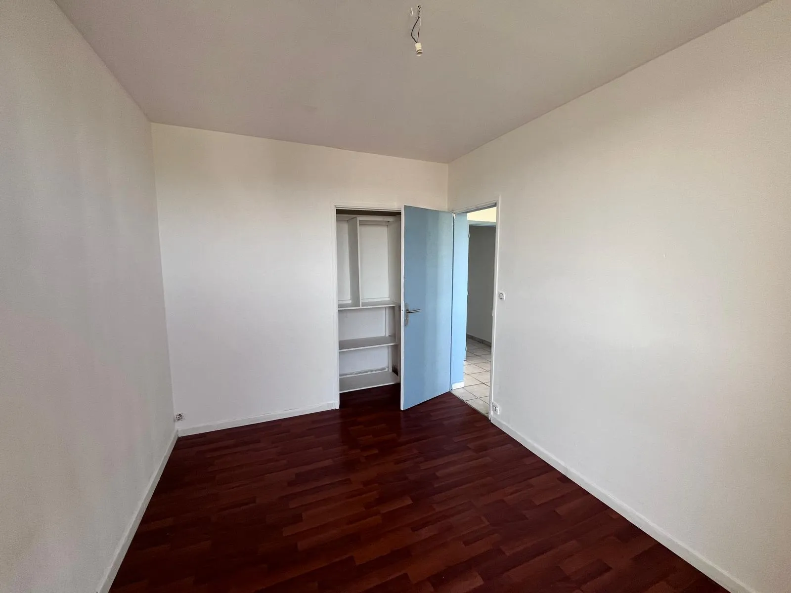 Appartement de type 2 à vendre en centre-ville de Marignane 