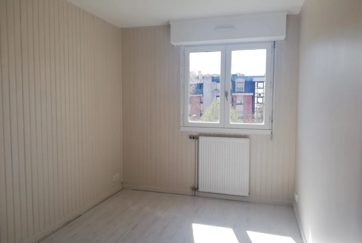 Vente Appartement 4 pièces à Cergy - Avenue de la Poste 