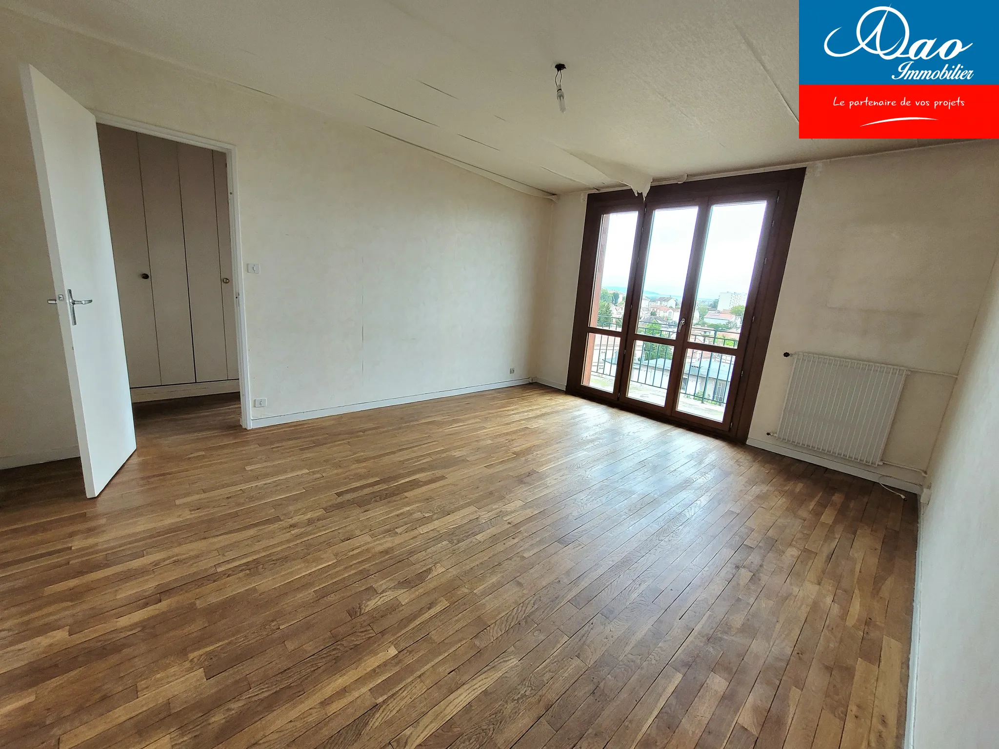 Appartement Type 2 à vendre à Troyes avec vue et balcon 