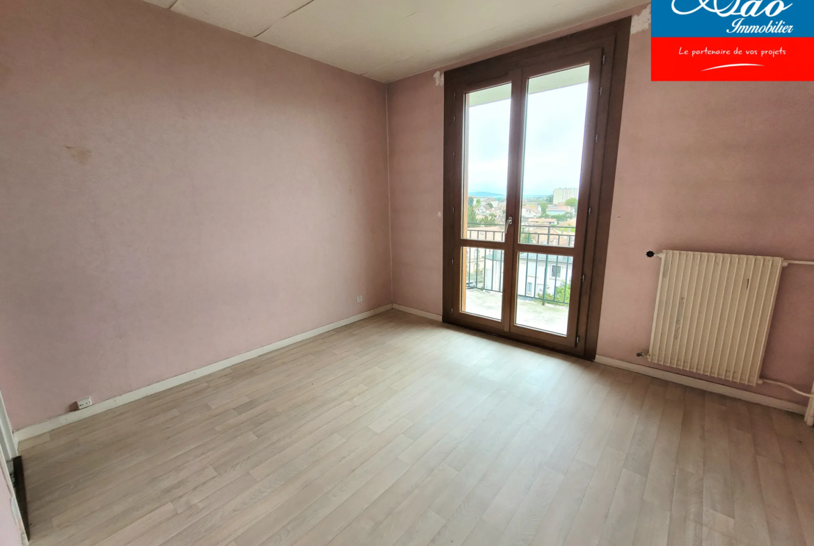 Appartement Type 2 à vendre à Troyes avec vue et balcon 