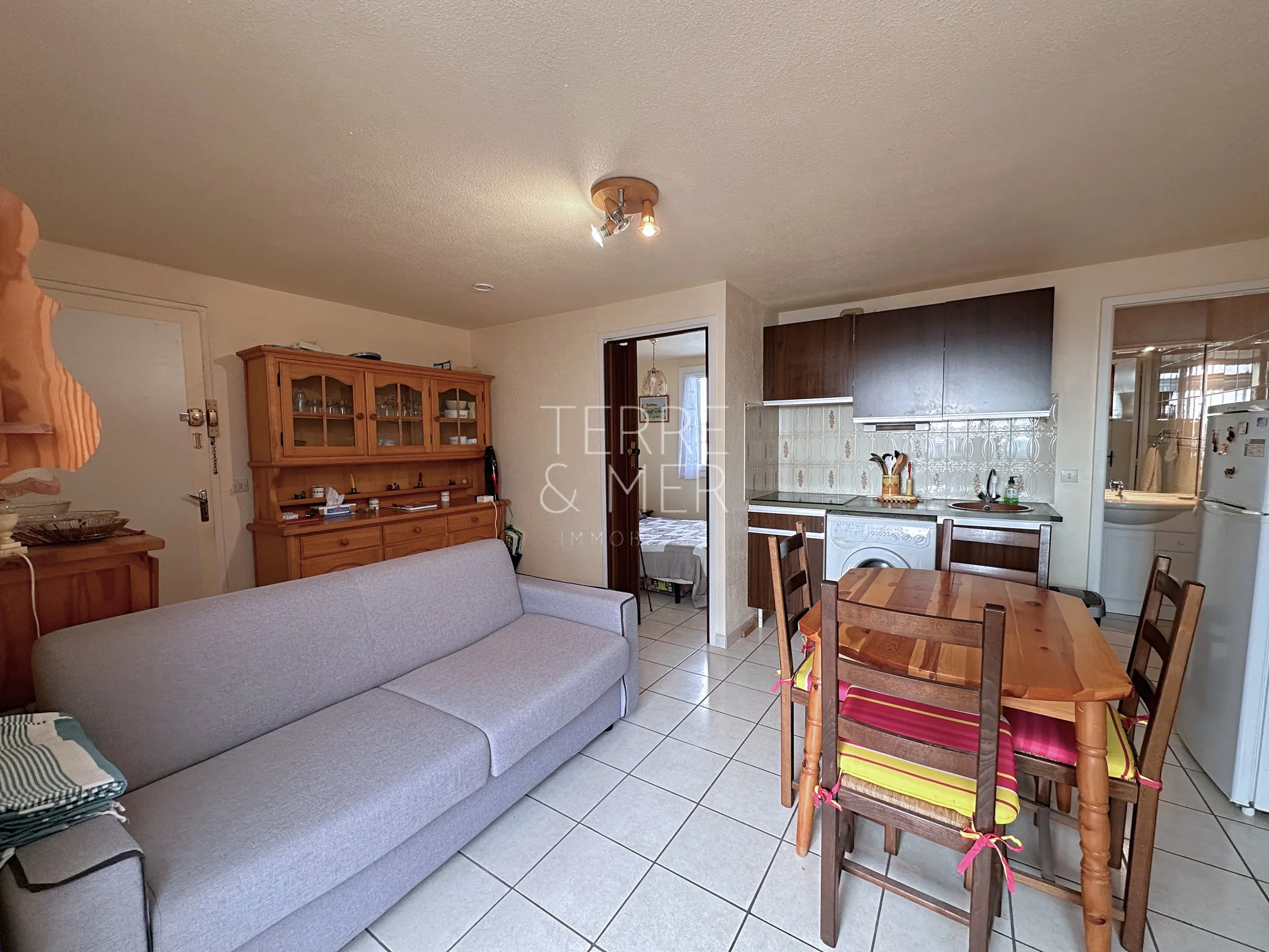 Vente d'un Appartement 2 pièces avec loggia vue mer à Saint-Cyprien Plage 