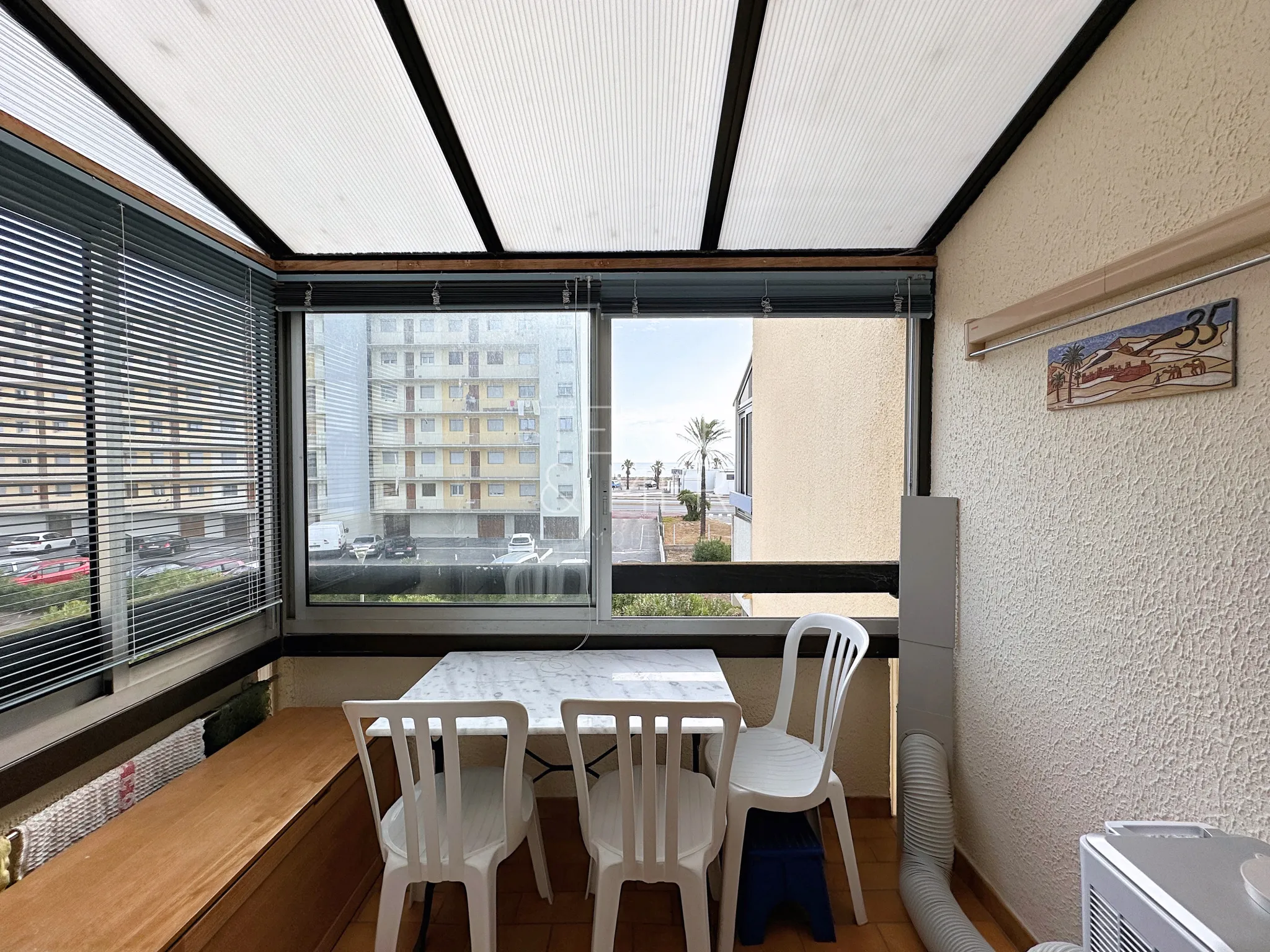 Vente d'un Appartement 2 pièces avec loggia vue mer à Saint-Cyprien Plage 