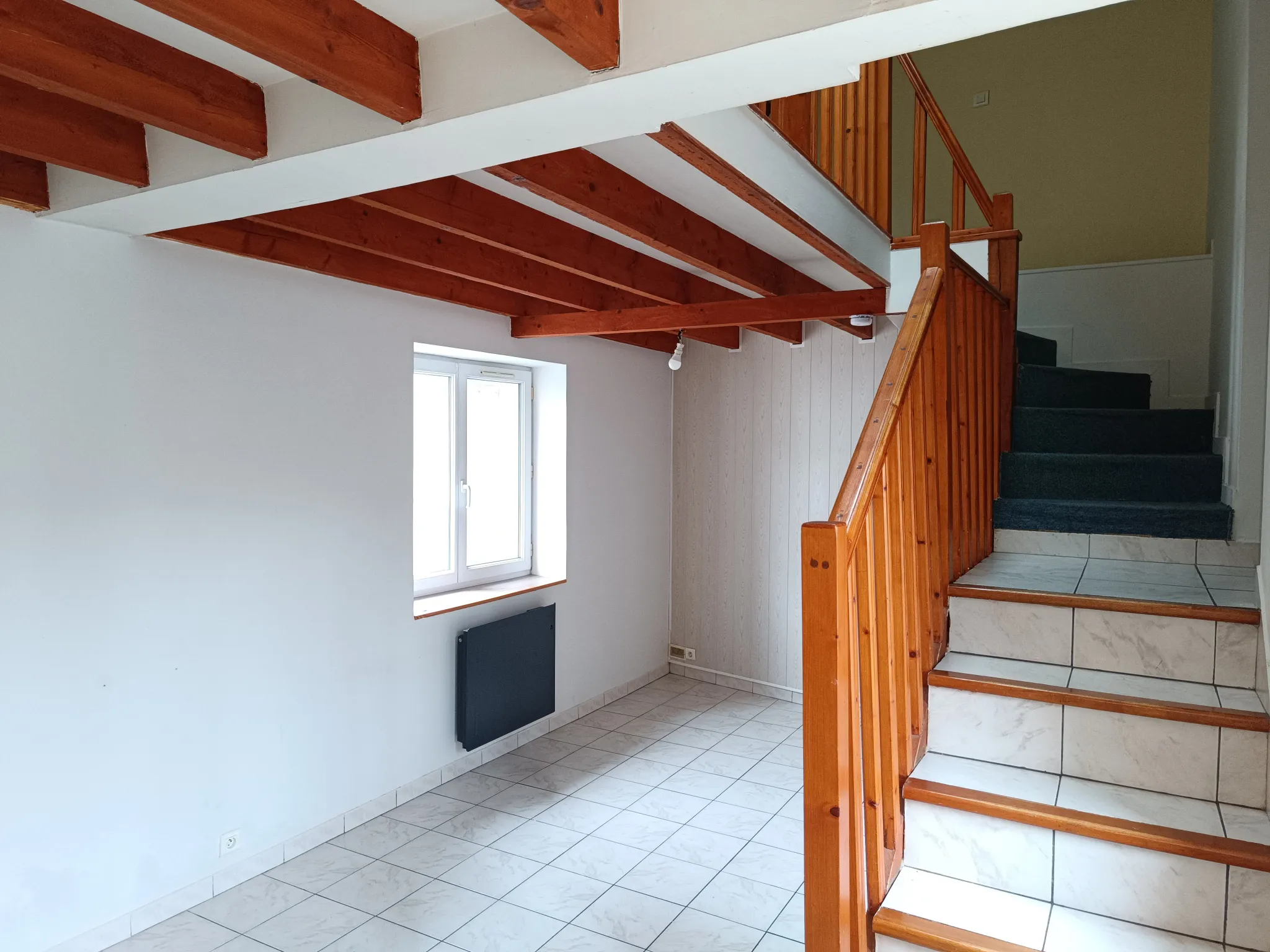 A vendre : Maisonnette duplex avec parking à Élan court 