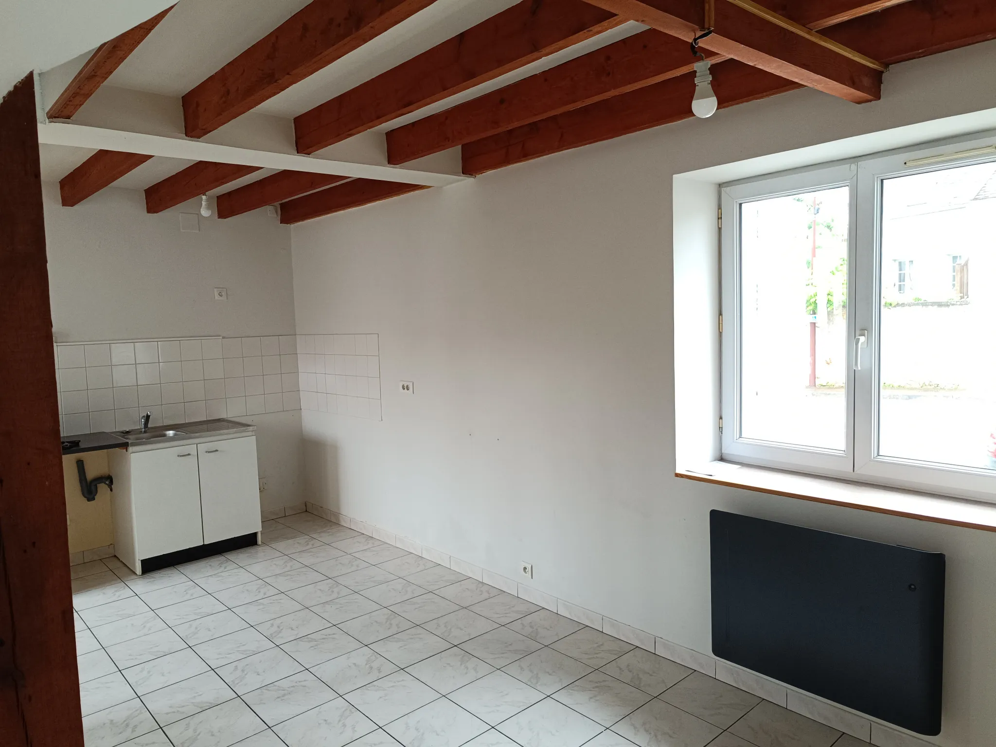 A vendre : Maisonnette duplex avec parking à Élan court 