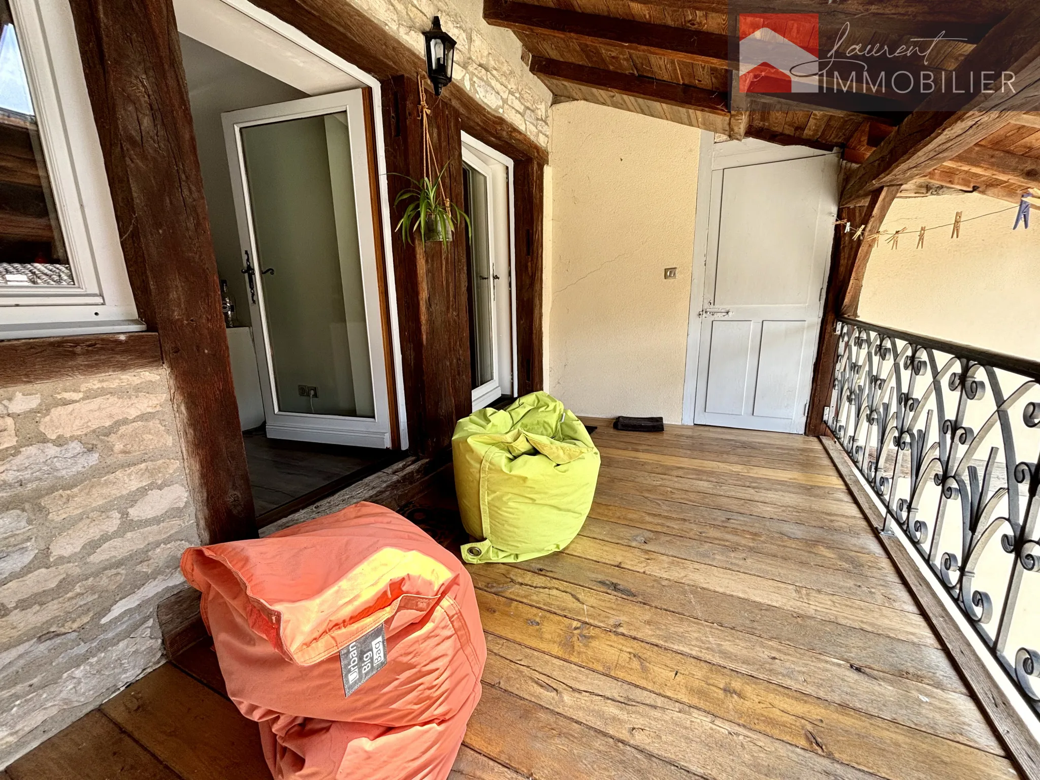 Tènement immobilier avec Maison de caractère et Appartement loué à Pont de Vaux 