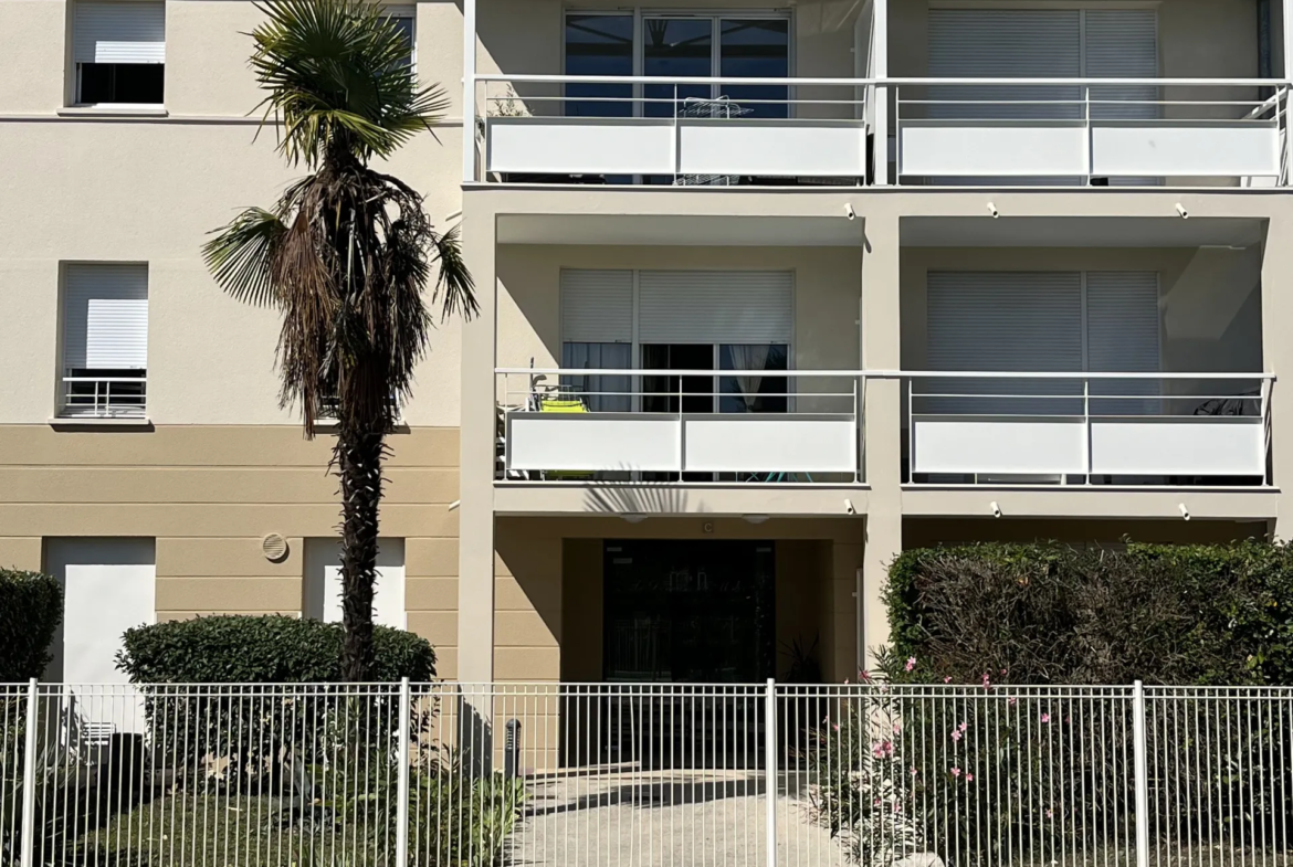 Appartement 2 pièces rénové avec terrasse à Eysines 