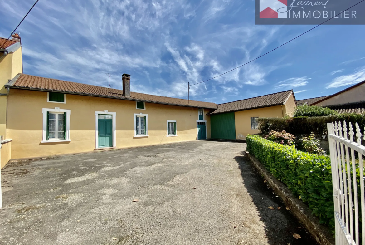 Grande maison à vendre à Sermoyer avec jardin et dépendances 