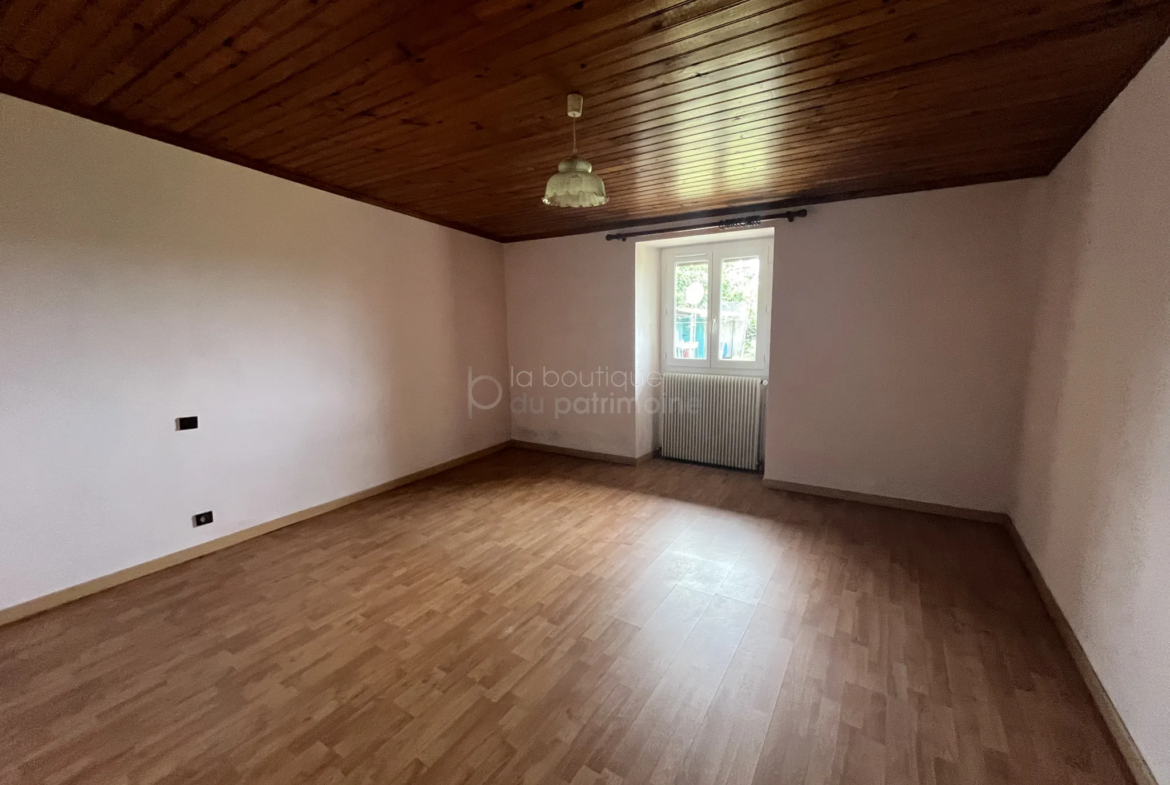 Maison de 122m2 avec 3 chambres à Soulignac 