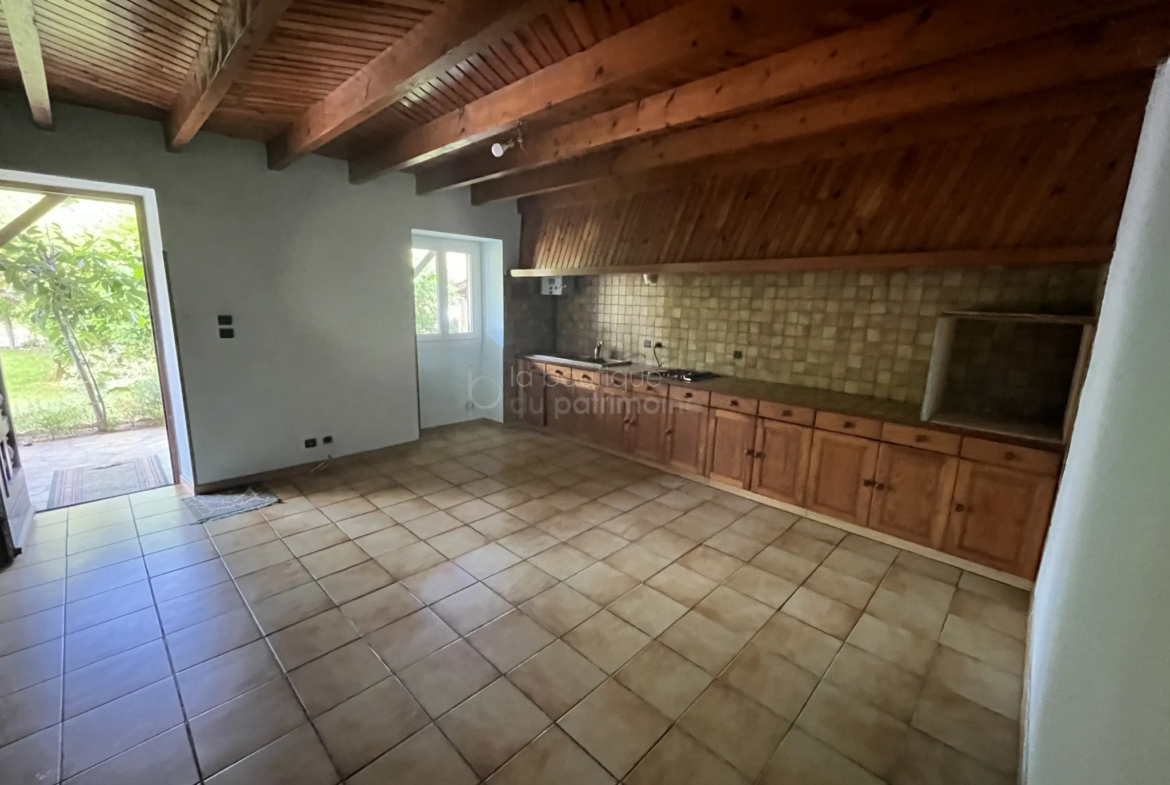 Maison de 122m2 avec 3 chambres à Soulignac 